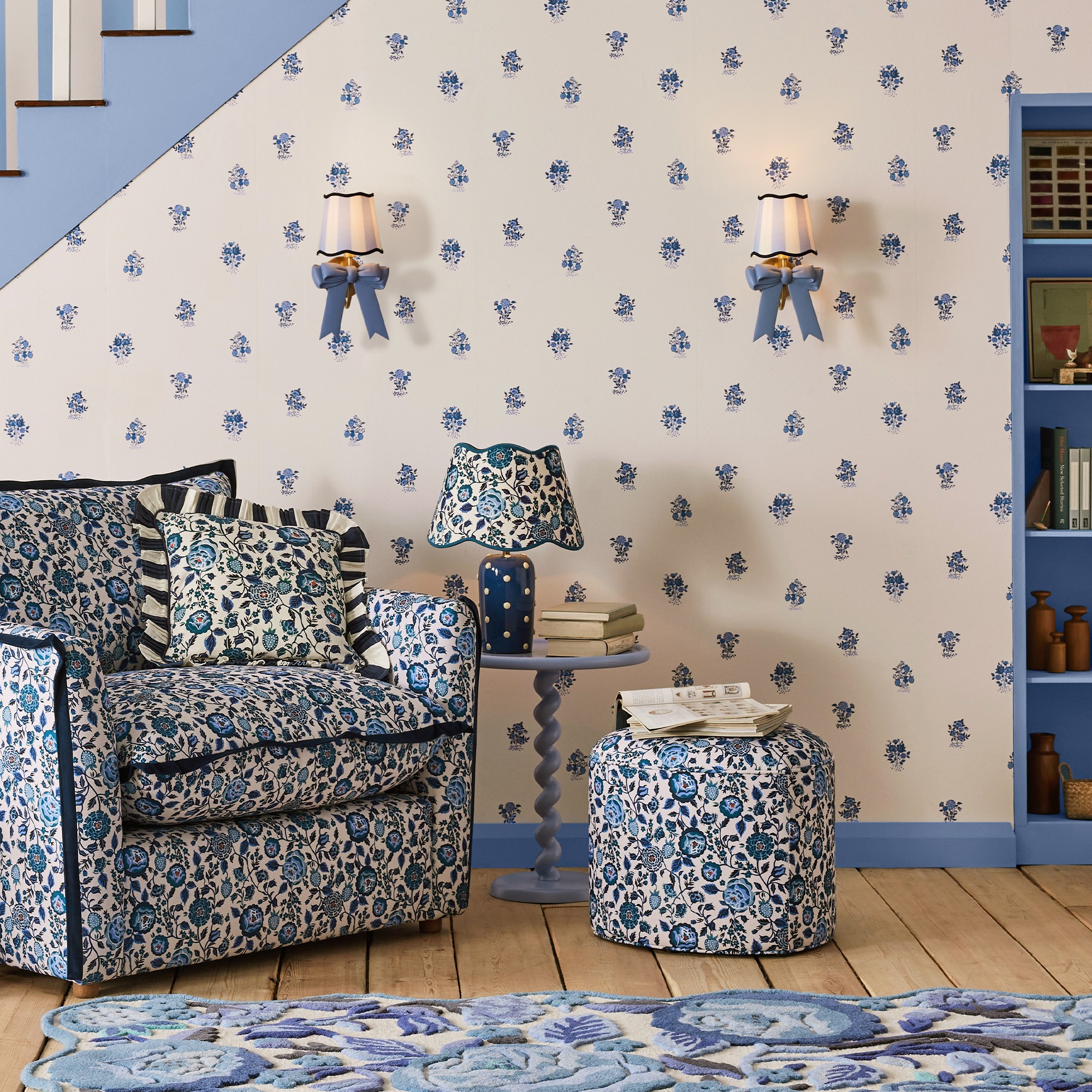 Kingdom Posey Wallpaper 125529 By Cath Kidston In Blue